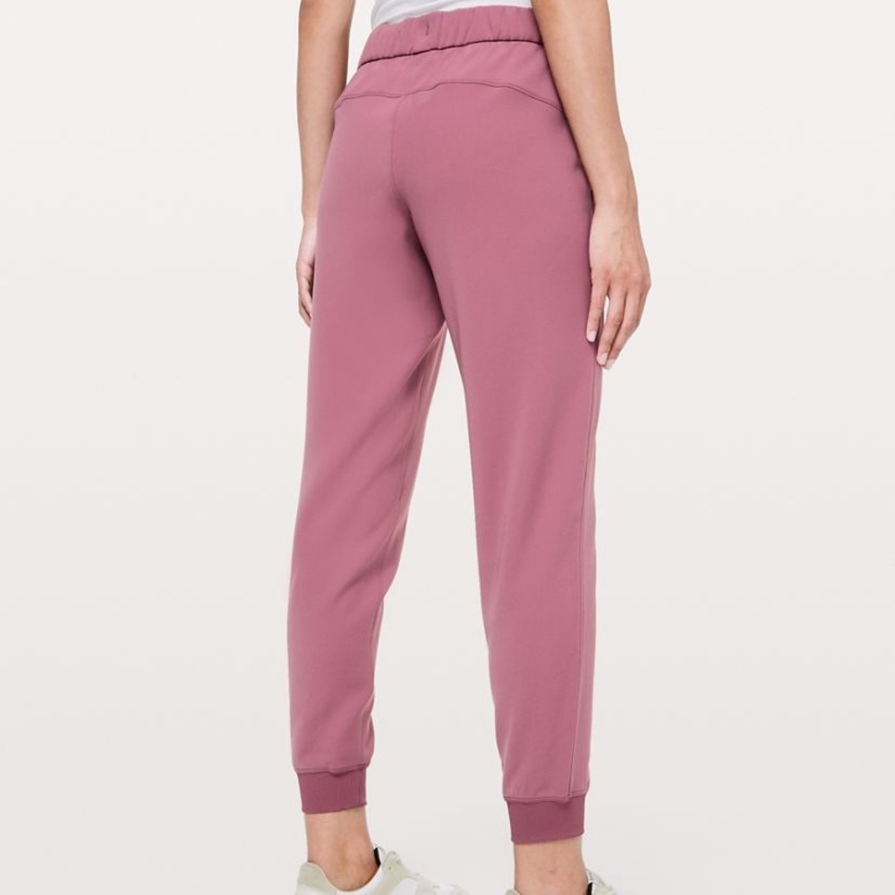 NWT on the fly jogger